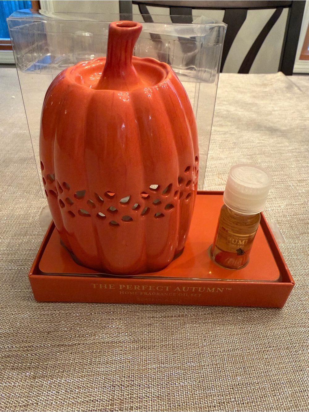 The Perfect Autumn Orange Ceramic Pumpkin Oil Warmer -  by Slatkin & Company